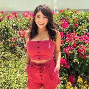 Meet your Posher, Briana